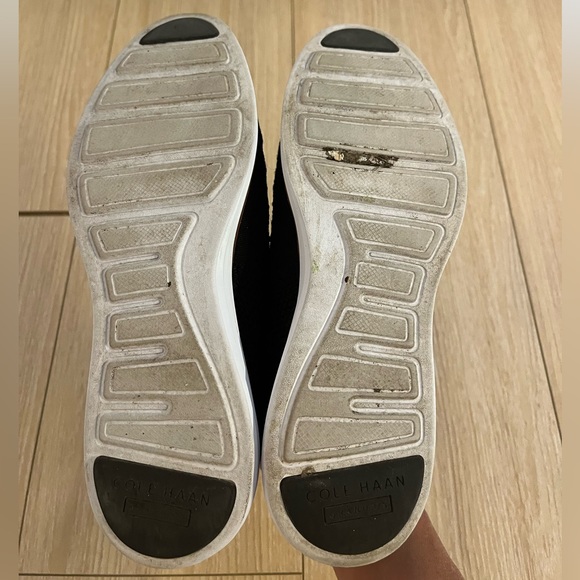 Cole Haan Original Grand Stitchlite Wingtip Oxford; Women; Size: 7.5; Black - Picture 7 of 8